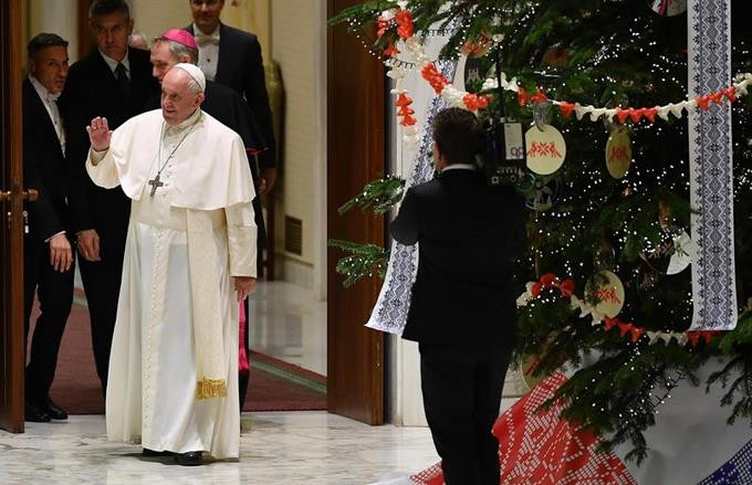 El papa piensa en herodes cuando ve muros donde separan a hijos de sus padres