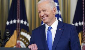 Joe biden con traje y corbata 3e7a8eea focus 0 0 299 176