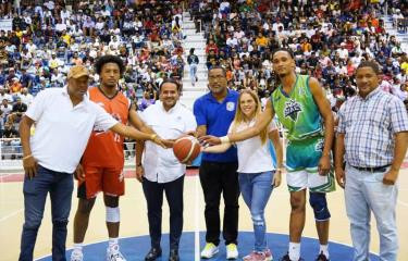 Elvys duarte saque de honor en hato mayor 25c626cd focus 0 0 375 240