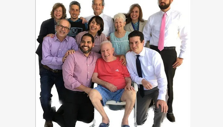 Don papi y su familia full 728x410