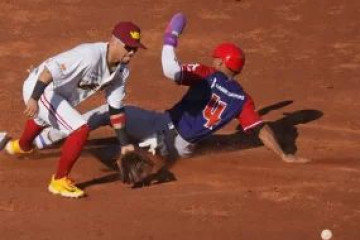 AFP  20250206  36X66PT  v1  Preview  BaseballCaribbeanSeries 1 360x240