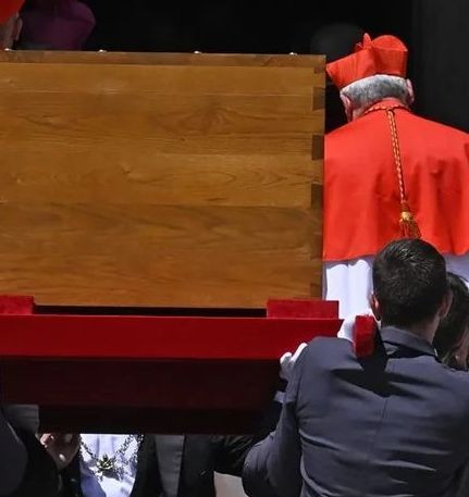ROM101 ITALY POPE FRANCIS FUNERAL~2