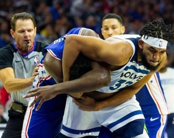 Karl anthony towns se burla de joel embiid luego de su pelea