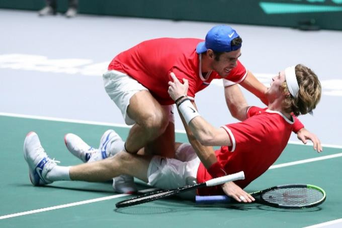 Rusia tumba a la serbia de novak djokovic en la copa davis