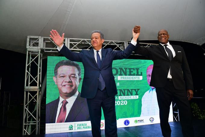 Leonel proclama a johnny ventura como candidato a alcalde dn
