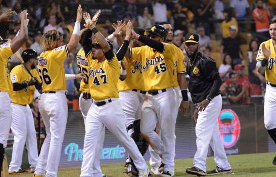 AGUILAS