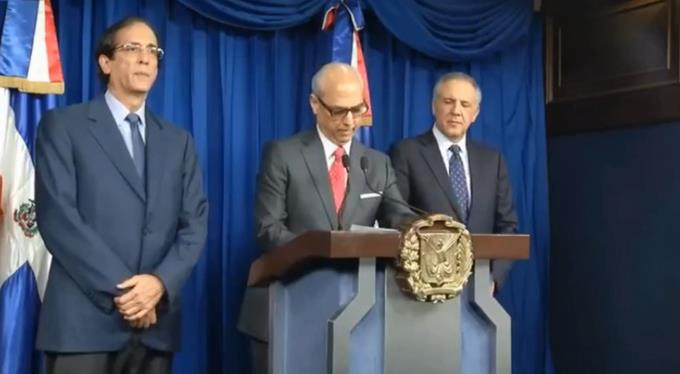 Gobierno pide a la pgr suspender investigaciones contra coronel y tecnico de claro