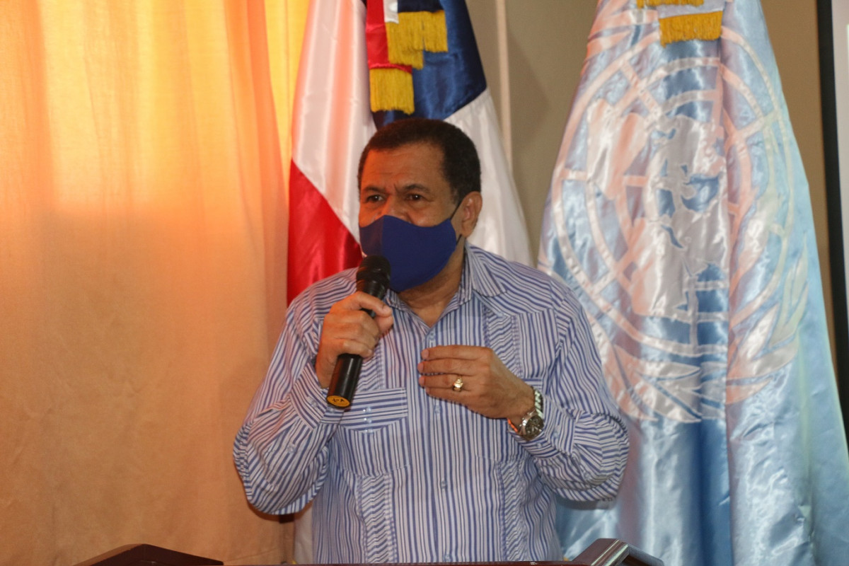 Dr. Juan Francisco Acosta   Director regional de salud El Valle  