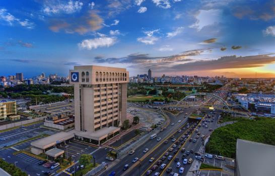 Fotografu00eda de la torre popular sede del banco popular dominicano e0f7d4bc focus 0 0 546 350