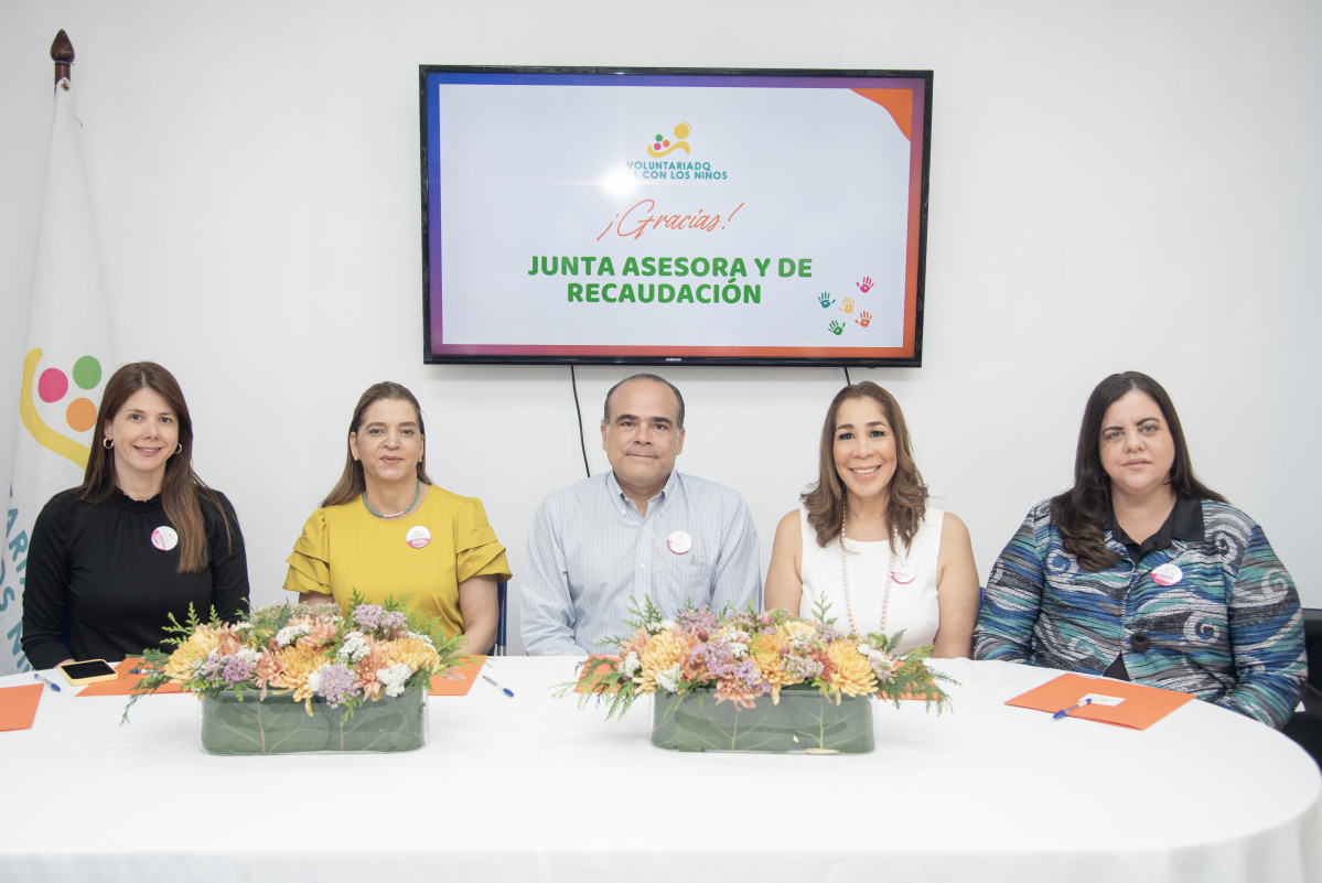 Voluntariado 2 Johanna Trigo, Aury Fernu00e1ndez, Josu00e9 Joaquu00edn Sosa, Grisbel Medina y Gilda Pereyra