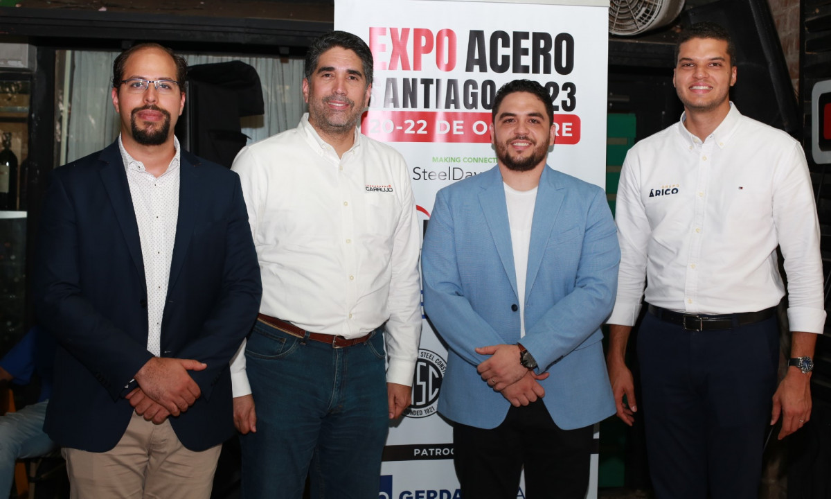 EXPO ACERO 1 Vu00edctor Virella, Fu00e9lix Morel, Francisco Javier Duru00e1n y Bruno Diaz.