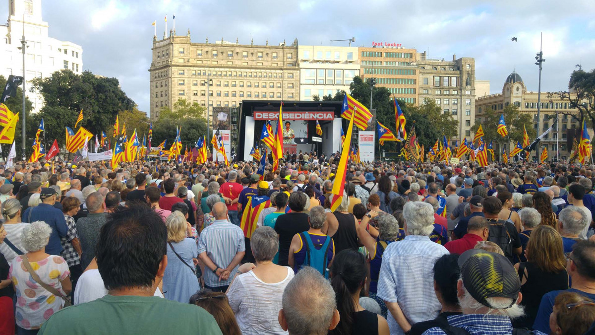 1 Octubre Placu0327a Catalunya 1 